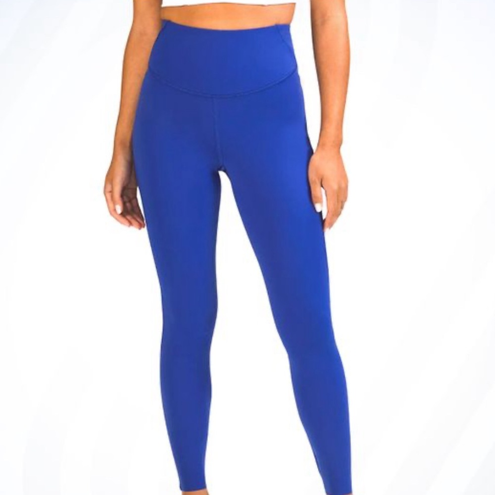 Align Train High-Rise
Tight 28" lululemon leggings
